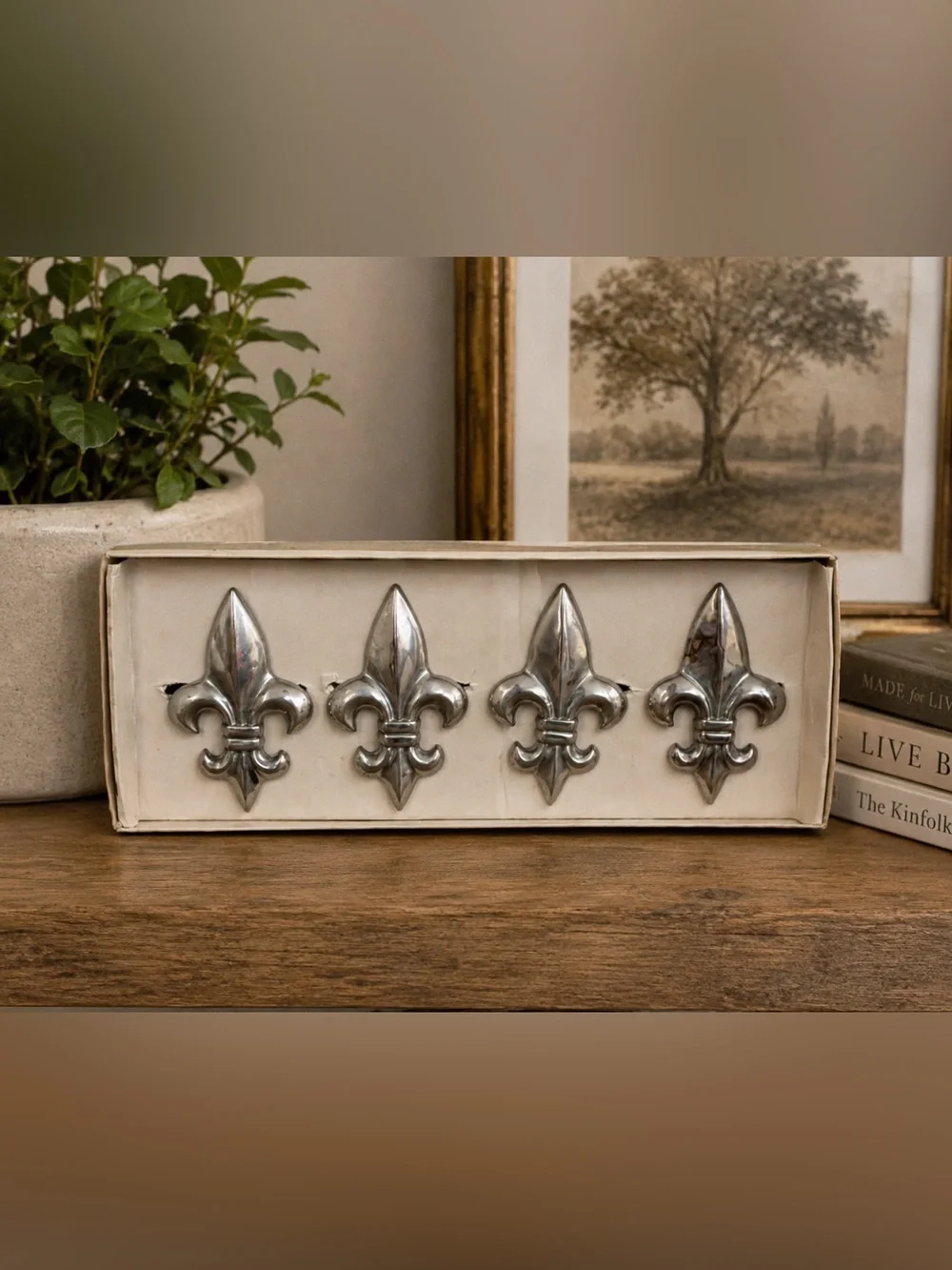 Pier 1 Fleur-De-Lis Napkin Rings Set of 4 | Silver Tone | Table Decor